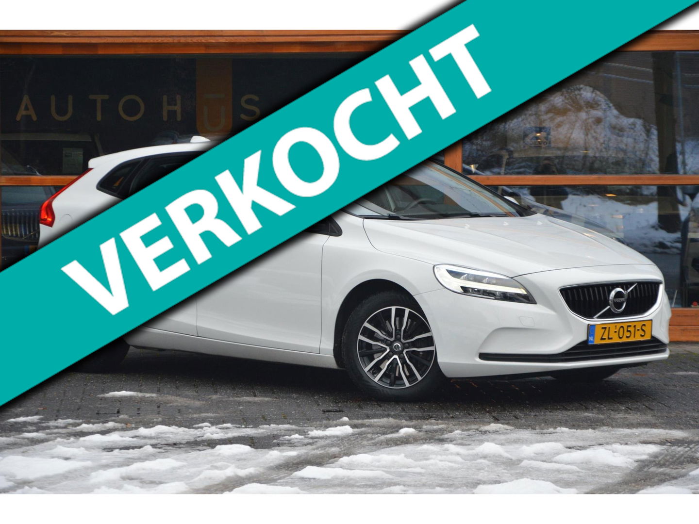 Volvo V40 T2 Polar+ | Dealer onderhouden | Automaat | Stoelverwarming | 4 All-Seasons | Cruise Control |