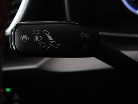 SEAT Leon 1.4 TSI eHybrid PHEV FR | Stoel & stuurverwarming | Camera | Adaptive cruise | Carplay | Navigatie | Sfeerverlichting | Park Assist | Climate control | Full LED | PHEV | Plug In