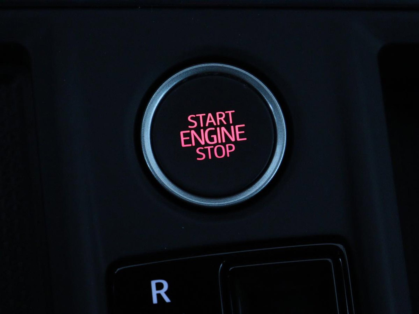 SEAT Leon 1.4 TSI eHybrid PHEV FR | Stoel & stuurverwarming | Camera | Adaptive cruise | Carplay | Navigatie | Sfeerverlichting | Park Assist | Climate control | Full LED | PHEV | Plug In