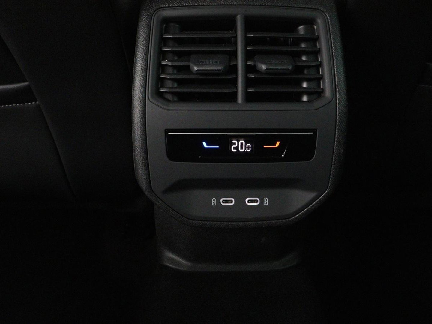 SEAT Leon 1.4 TSI eHybrid PHEV FR | Stoel & stuurverwarming | Camera | Adaptive cruise | Carplay | Navigatie | Sfeerverlichting | Park Assist | Climate control | Full LED | PHEV | Plug In