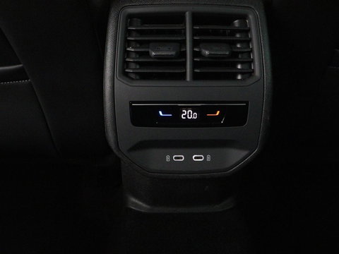 SEAT Leon 1.4 TSI eHybrid PHEV FR | Stoel & stuurverwarming | Camera | Adaptive cruise | Carplay | Navigatie | Sfeerverlichting | Park Assist | Climate control | Full LED | PHEV | Plug In