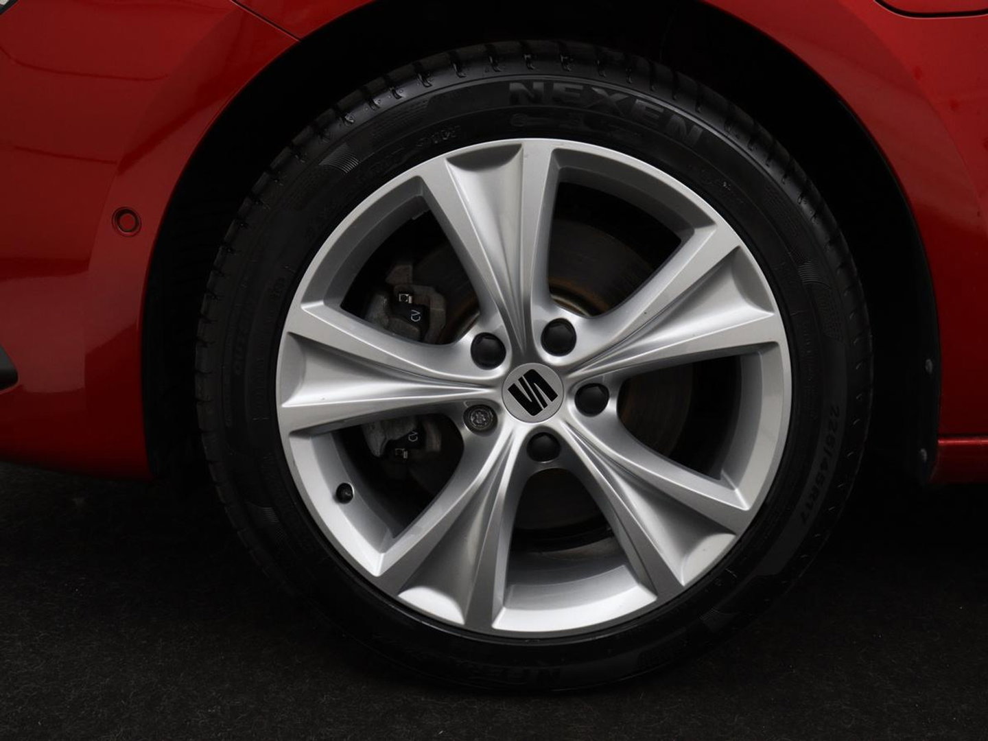 SEAT Leon 1.4 TSI eHybrid PHEV FR | Stoel & stuurverwarming | Camera | Adaptive cruise | Carplay | Navigatie | Sfeerverlichting | Park Assist | Climate control | Full LED | PHEV | Plug In