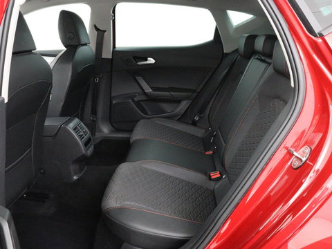 SEAT Leon 1.4 TSI eHybrid PHEV FR | Stoel & stuurverwarming | Camera | Adaptive cruise | Carplay | Navigatie | Sfeerverlichting | Park Assist | Climate control | Full LED | PHEV | Plug In