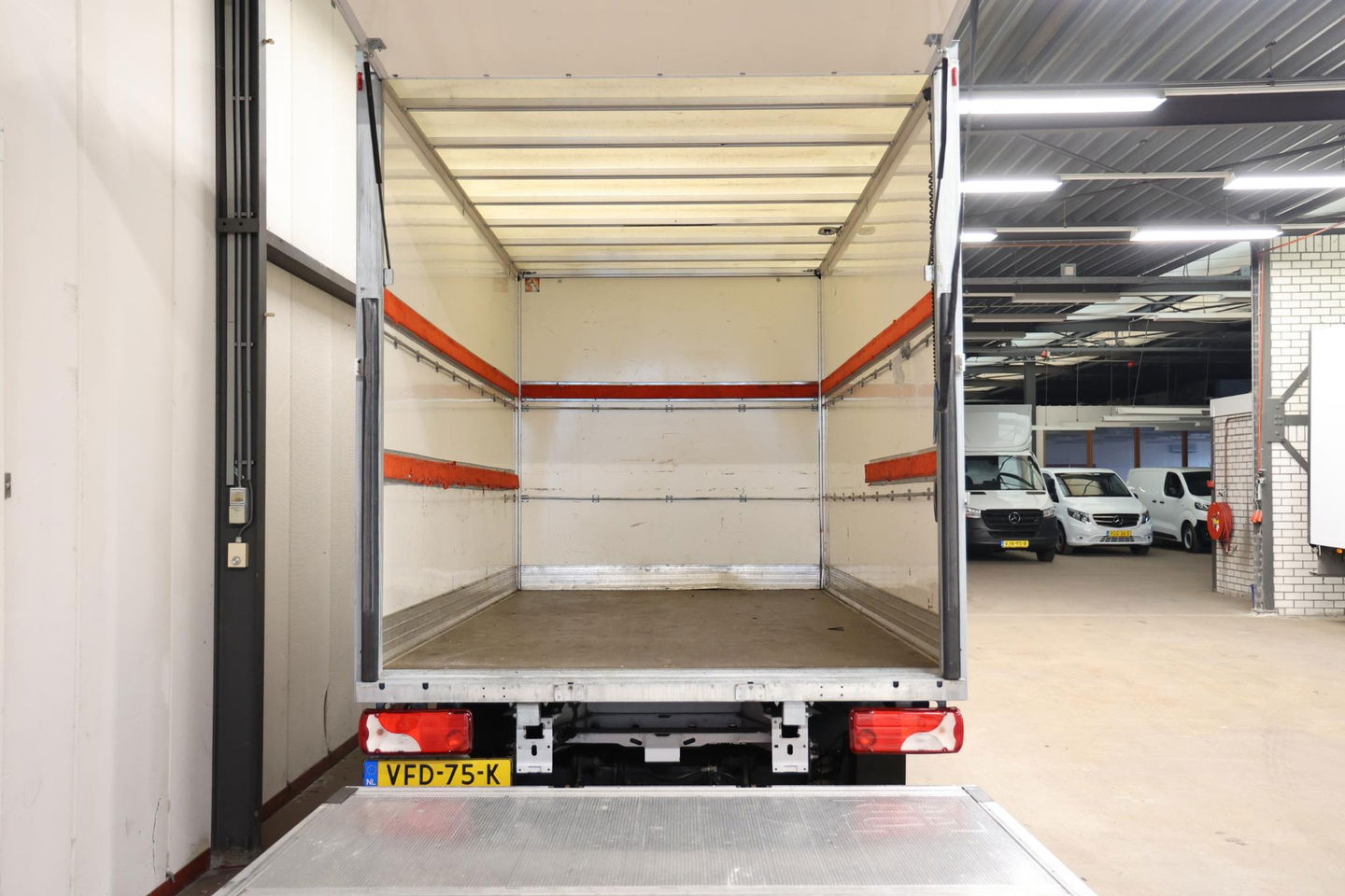 Mercedes-Benz Sprinter 514 2.2 CDI Bakwagen Meubelbak met LAADKLEP