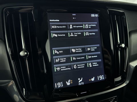 Volvo V90 2.0 T4 Momentum Leer Carplay Autopilot Trekh. NAP