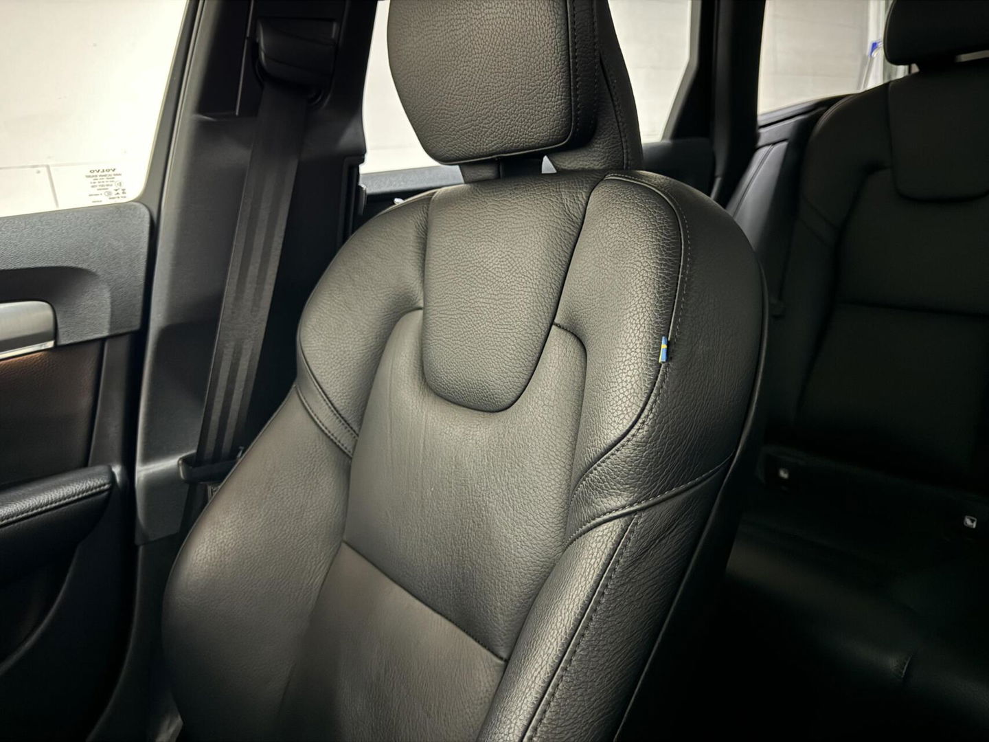 Volvo V90 2.0 T4 Momentum Leer Carplay Autopilot Trekh. NAP