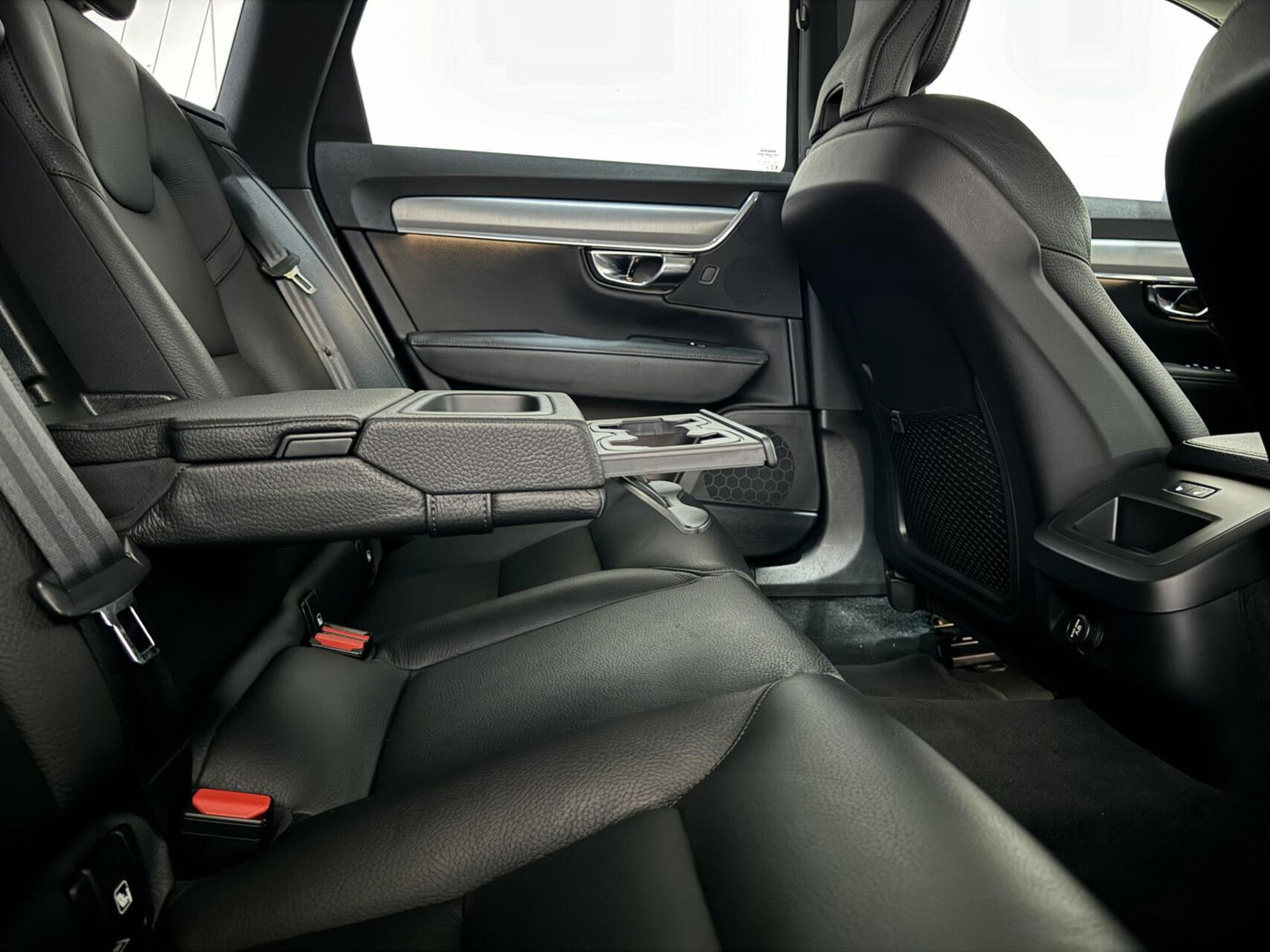 Volvo V90 2.0 T4 Momentum Leer Carplay Autopilot Trekh. NAP