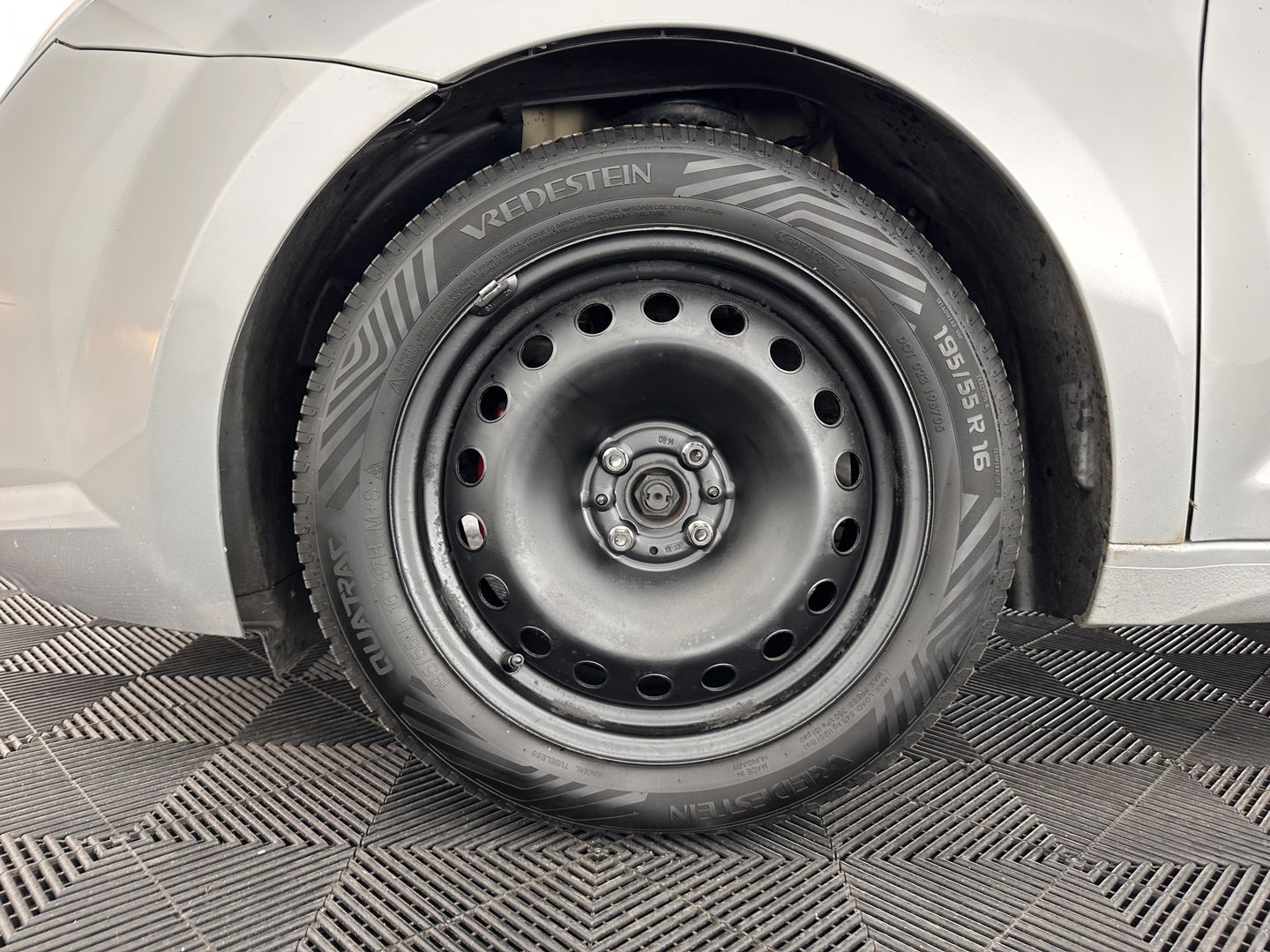 Alfa Romeo MiTo 1.3 JTDM ECO JUNIOR *LEATHER | NAVI-FULLMAP | SPORTSEATS | ECC | AUDIOSYSTEEM-DIGITAL |  PDC | PRIVACYGLASS | CRUISE*