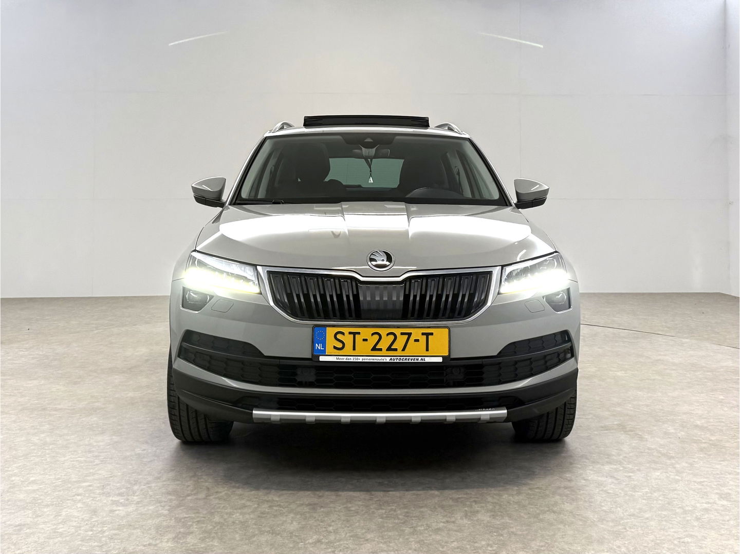Škoda Karoq 1.5 TSI ACT Style Business | Pano | Sfeer | Camera | Canton | Memory | Trekh. | Carplay | Adap. Cruise | NAP