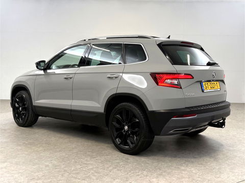Škoda Karoq 1.5 TSI ACT Style Business | Pano | Sfeer | Camera | Canton | Memory | Trekh. | Carplay | Adap. Cruise | NAP