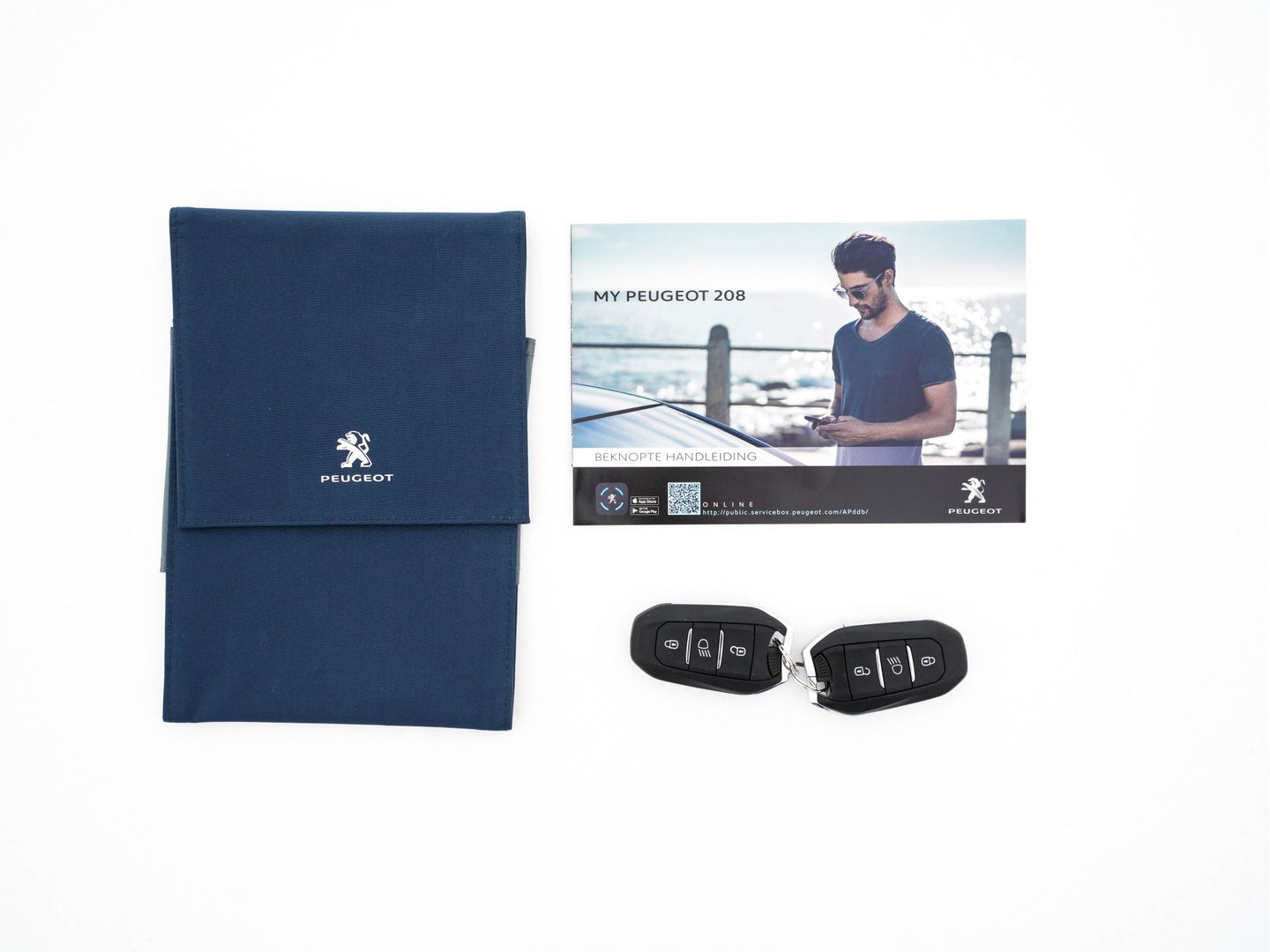 Peugeot e-208 EV GT Pack 50 kWh (3-Fase-11kW) {SOH-86%} (INCL-BTW) *HEATPUMP | PANO | FULL-LED | DIGI-COCKPIT | BLINDSPOT | CAMERA | LEATHER-ALCANTARA | AMBIENTLIGHT | NAVI-FULLMAP | LANE-ASSIST | KEYLESS | DAB | CCS-FASTLOADER | HEATED-SPORTSEATS