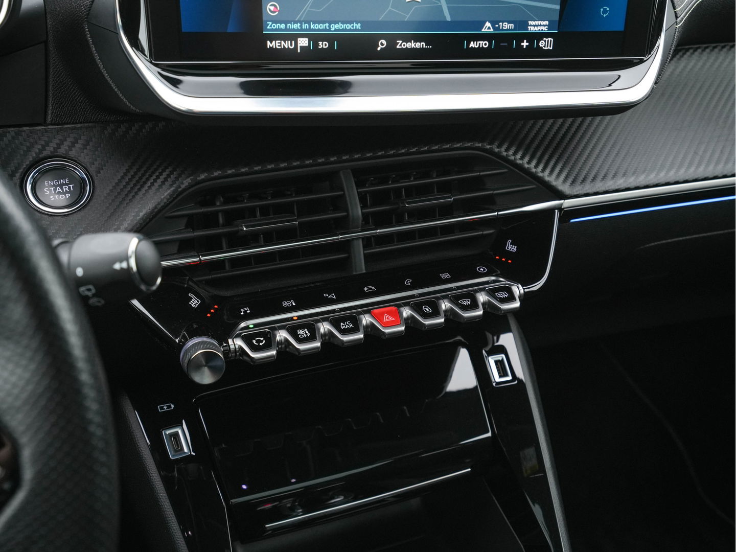 Peugeot e-208 EV GT Pack 50 kWh (3-Fase-11kW) {SOH-86%} (INCL-BTW) *HEATPUMP | PANO | FULL-LED | DIGI-COCKPIT | BLINDSPOT | CAMERA | LEATHER-ALCANTARA | AMBIENTLIGHT | NAVI-FULLMAP | LANE-ASSIST | KEYLESS | DAB | CCS-FASTLOADER | HEATED-SPORTSEATS