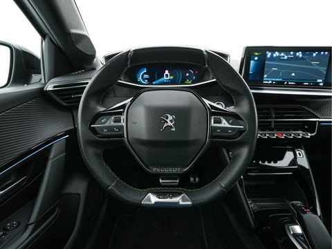 Peugeot e-208 EV GT Pack 50 kWh (3-Fase-11kW) {SOH-86%} (INCL-BTW) *HEATPUMP | PANO | FULL-LED | DIGI-COCKPIT | BLINDSPOT | CAMERA | LEATHER-ALCANTARA | AMBIENTLIGHT | NAVI-FULLMAP | LANE-ASSIST | KEYLESS | DAB | CCS-FASTLOADER | HEATED-SPORTSEATS