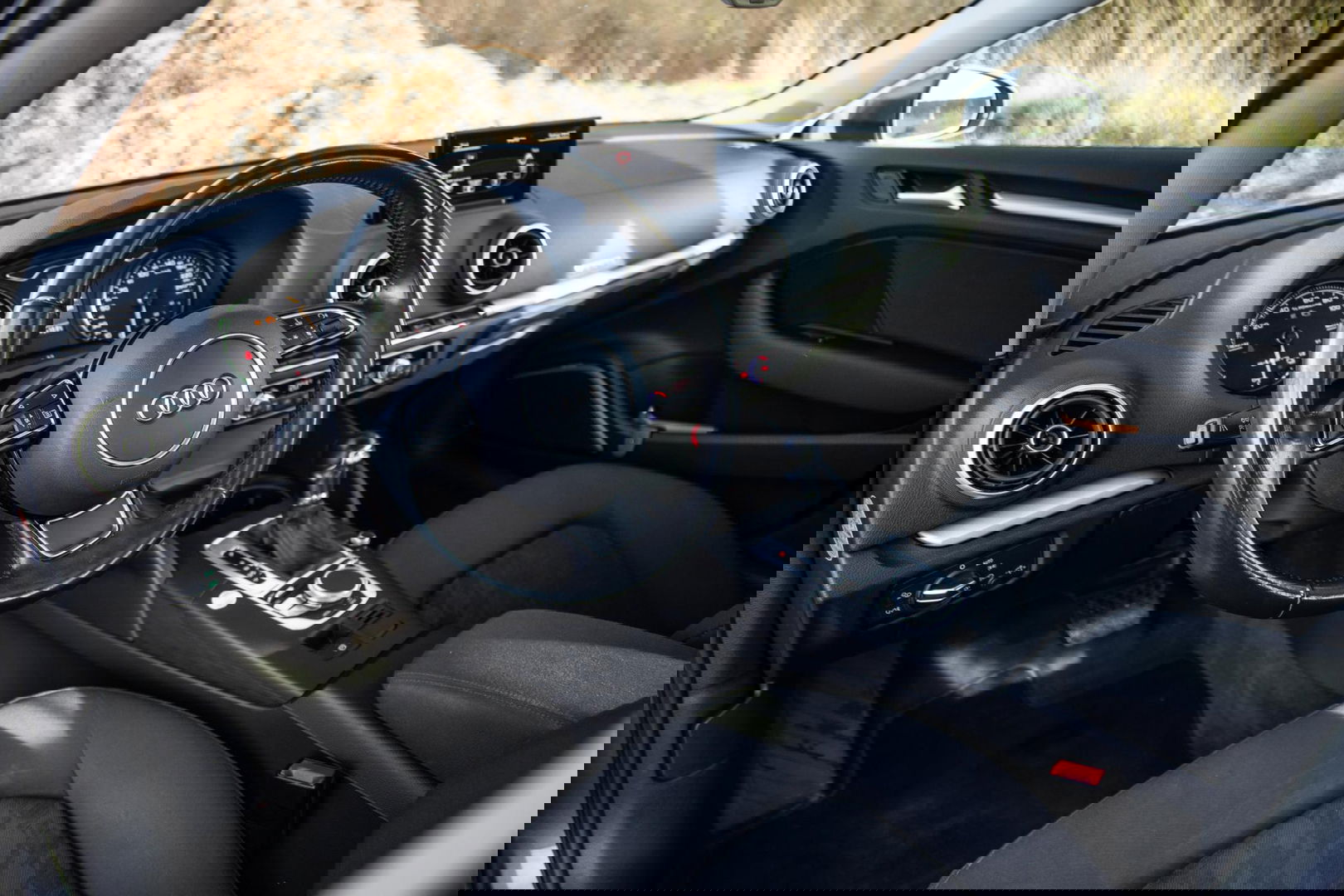 Audi A3 Sportback 1.4 e-tron PHEV Attraction Pro Line plus CARPLAY / CRUISE CONTROLE / STOELVERWARMING / PANORAMA DAK