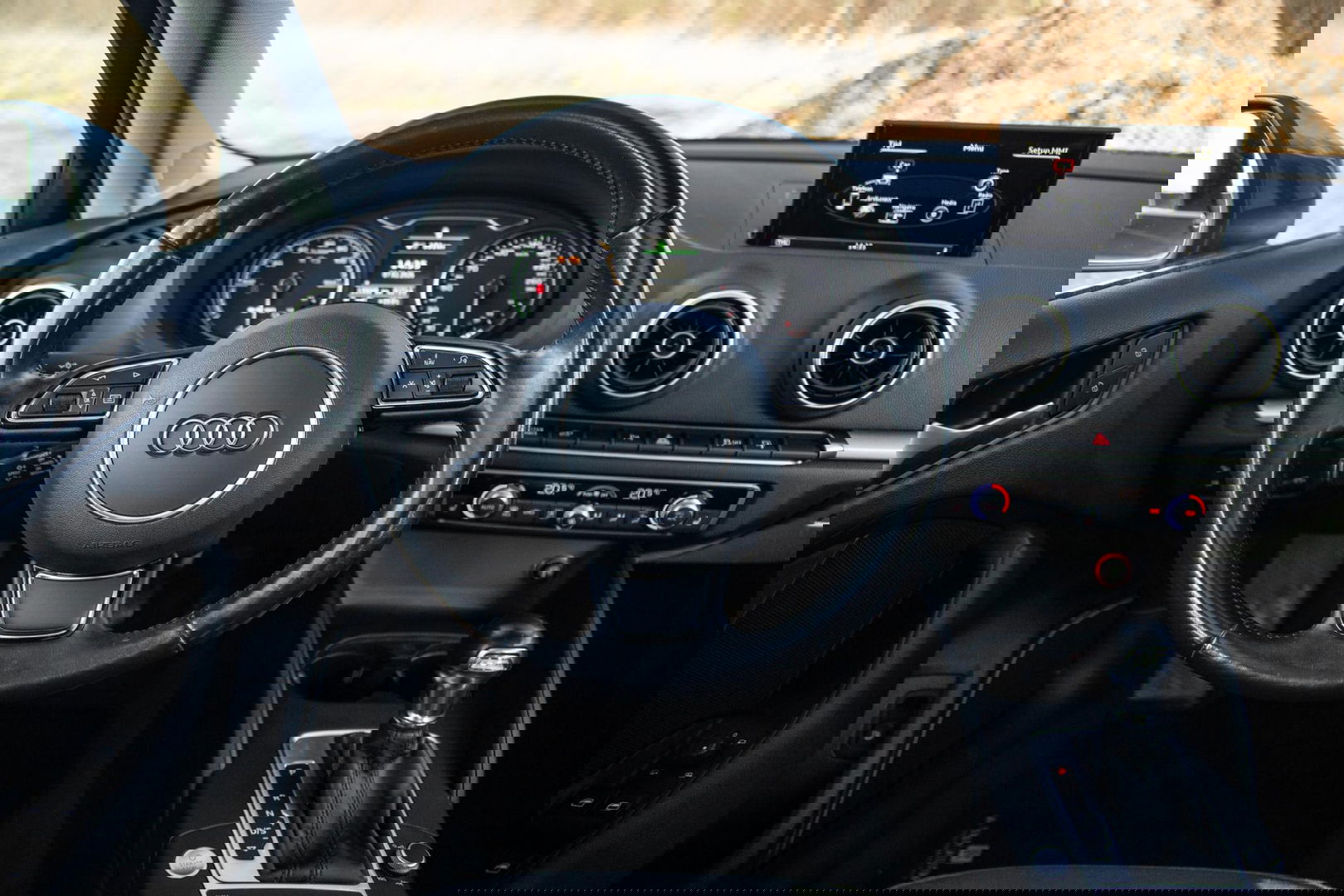 Audi A3 Sportback 1.4 e-tron PHEV Attraction Pro Line plus CARPLAY / CRUISE CONTROLE / STOELVERWARMING / PANORAMA DAK