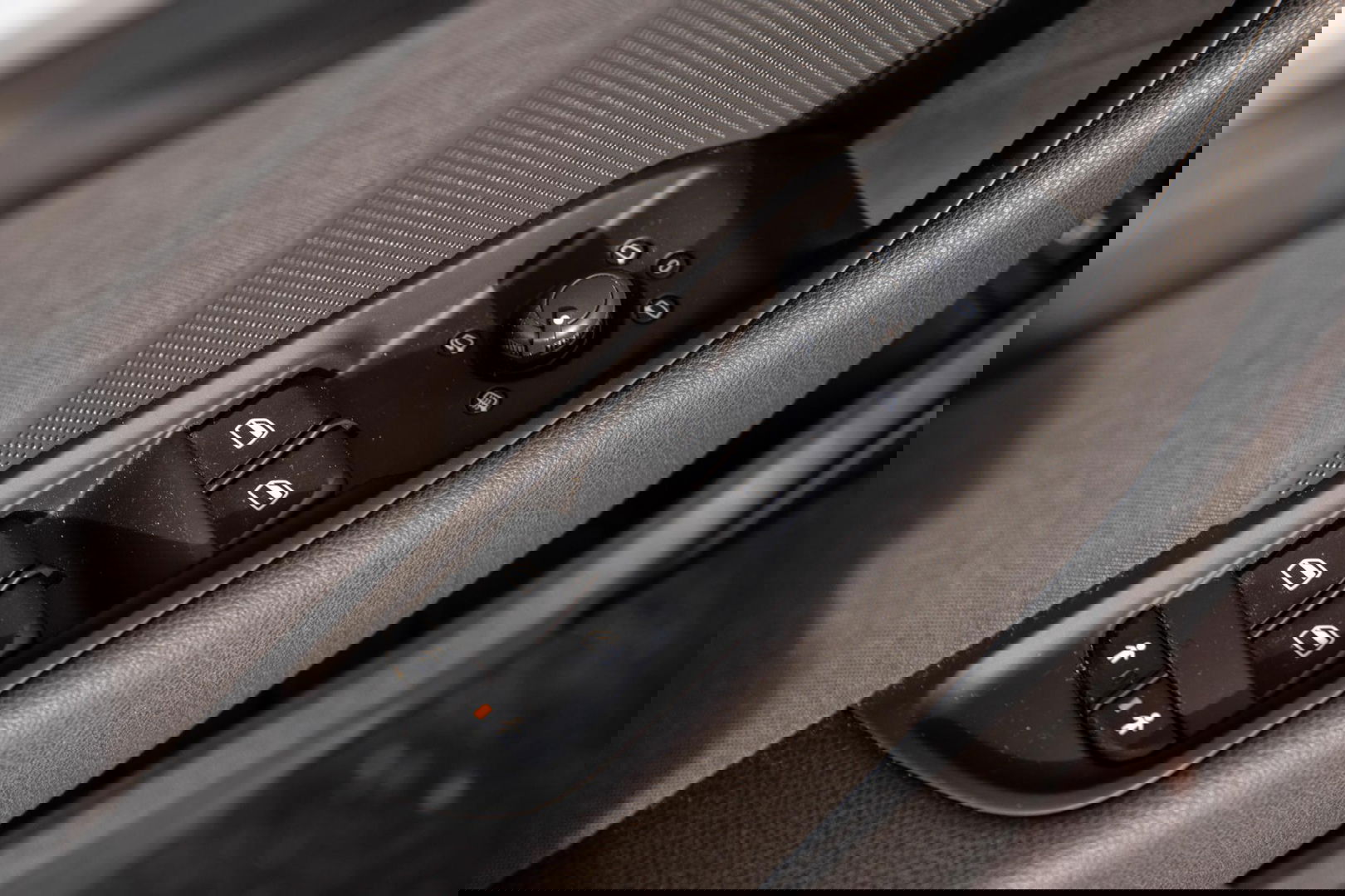 Audi A3 Sportback 1.4 e-tron PHEV Attraction Pro Line plus CARPLAY / CRUISE CONTROLE / STOELVERWARMING / PANORAMA DAK