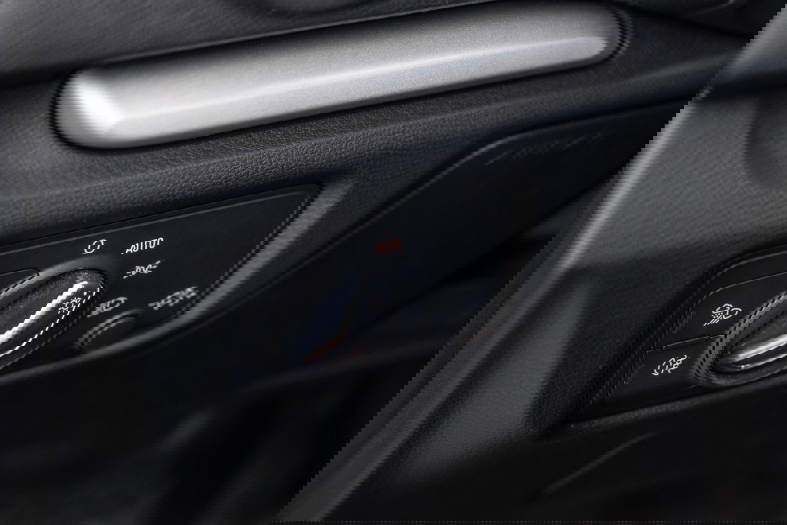 Audi A3 Sportback 1.4 e-tron PHEV Attraction Pro Line plus CARPLAY / CRUISE CONTROLE / STOELVERWARMING / PANORAMA DAK