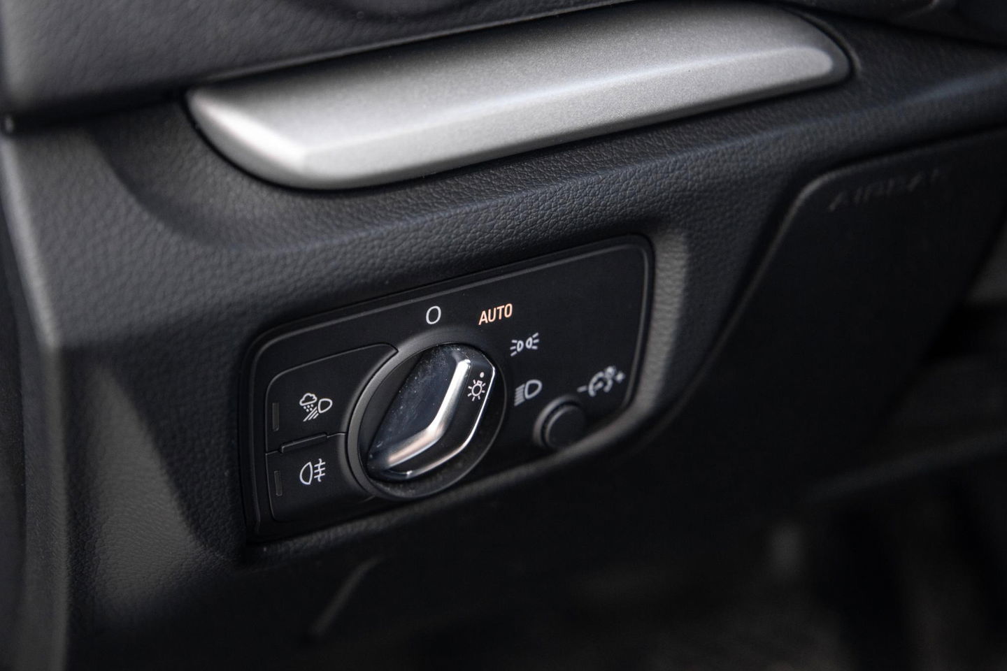 Audi A3 Sportback 1.4 e-tron PHEV Attraction Pro Line plus CARPLAY / CRUISE CONTROLE / STOELVERWARMING / PANORAMA DAK