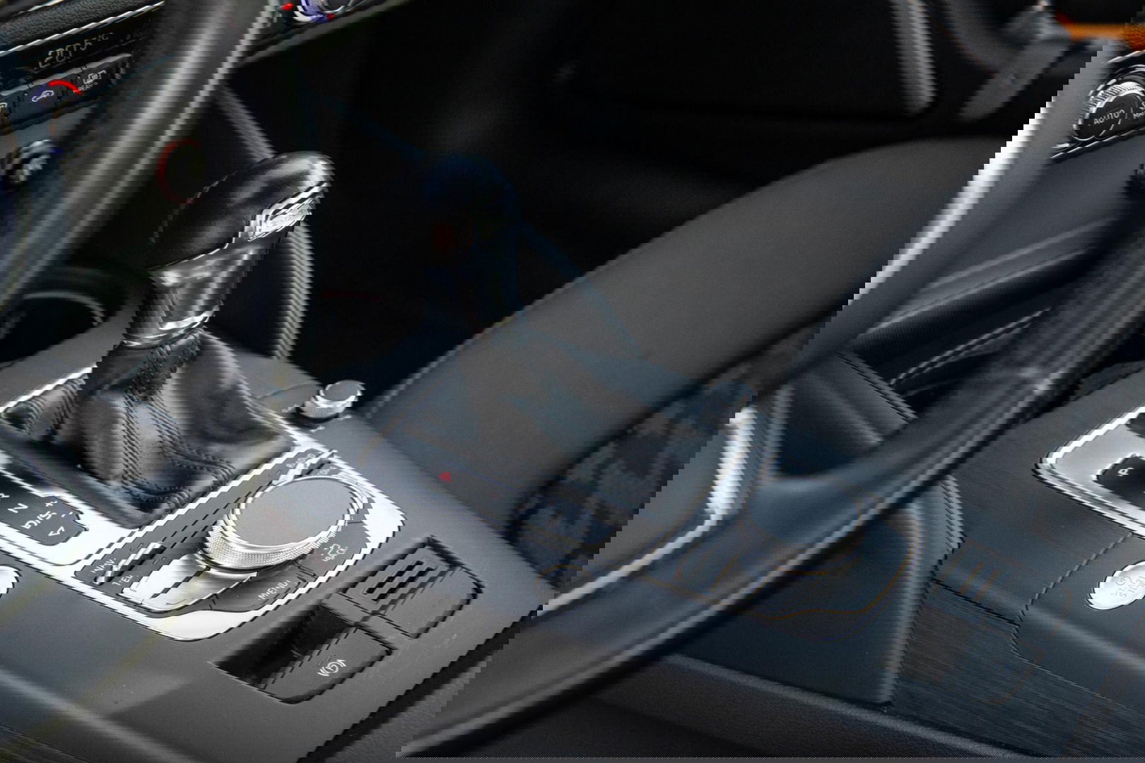 Audi A3 Sportback 1.4 e-tron PHEV Attraction Pro Line plus CARPLAY / CRUISE CONTROLE / STOELVERWARMING / PANORAMA DAK