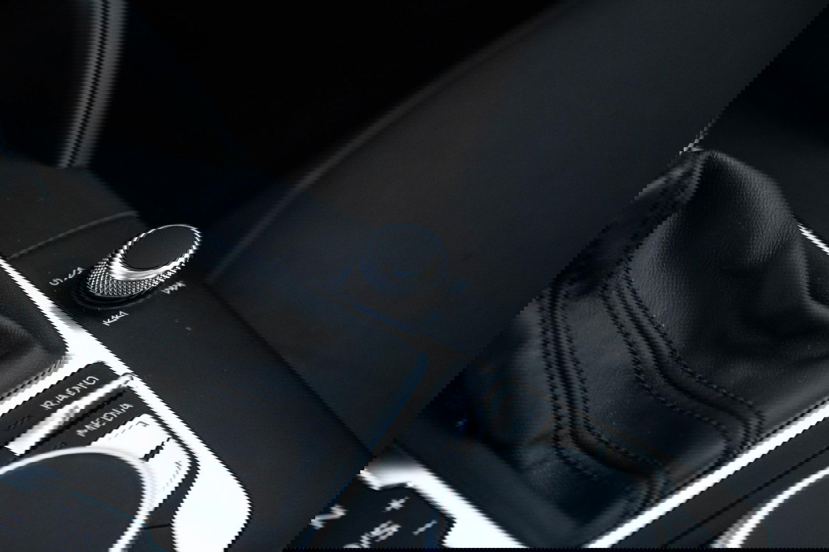 Audi A3 Sportback 1.4 e-tron PHEV Attraction Pro Line plus CARPLAY / CRUISE CONTROLE / STOELVERWARMING / PANORAMA DAK