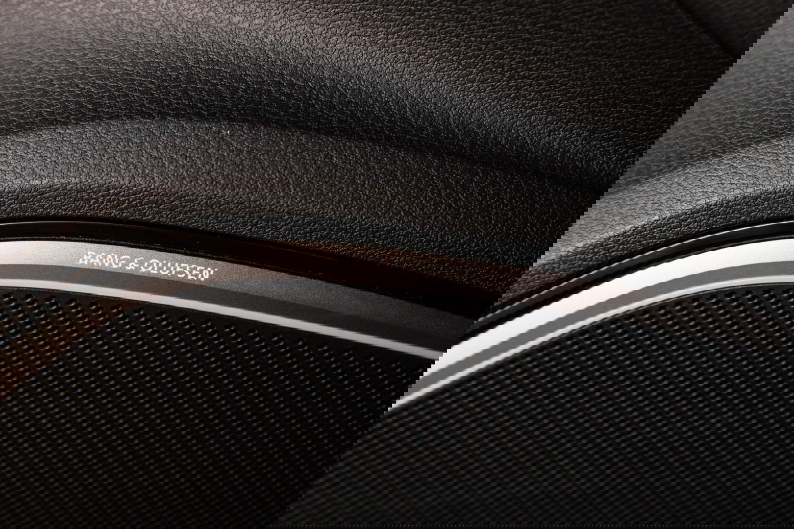 Audi A3 Sportback 1.4 e-tron PHEV Attraction Pro Line plus CARPLAY / CRUISE CONTROLE / STOELVERWARMING / PANORAMA DAK