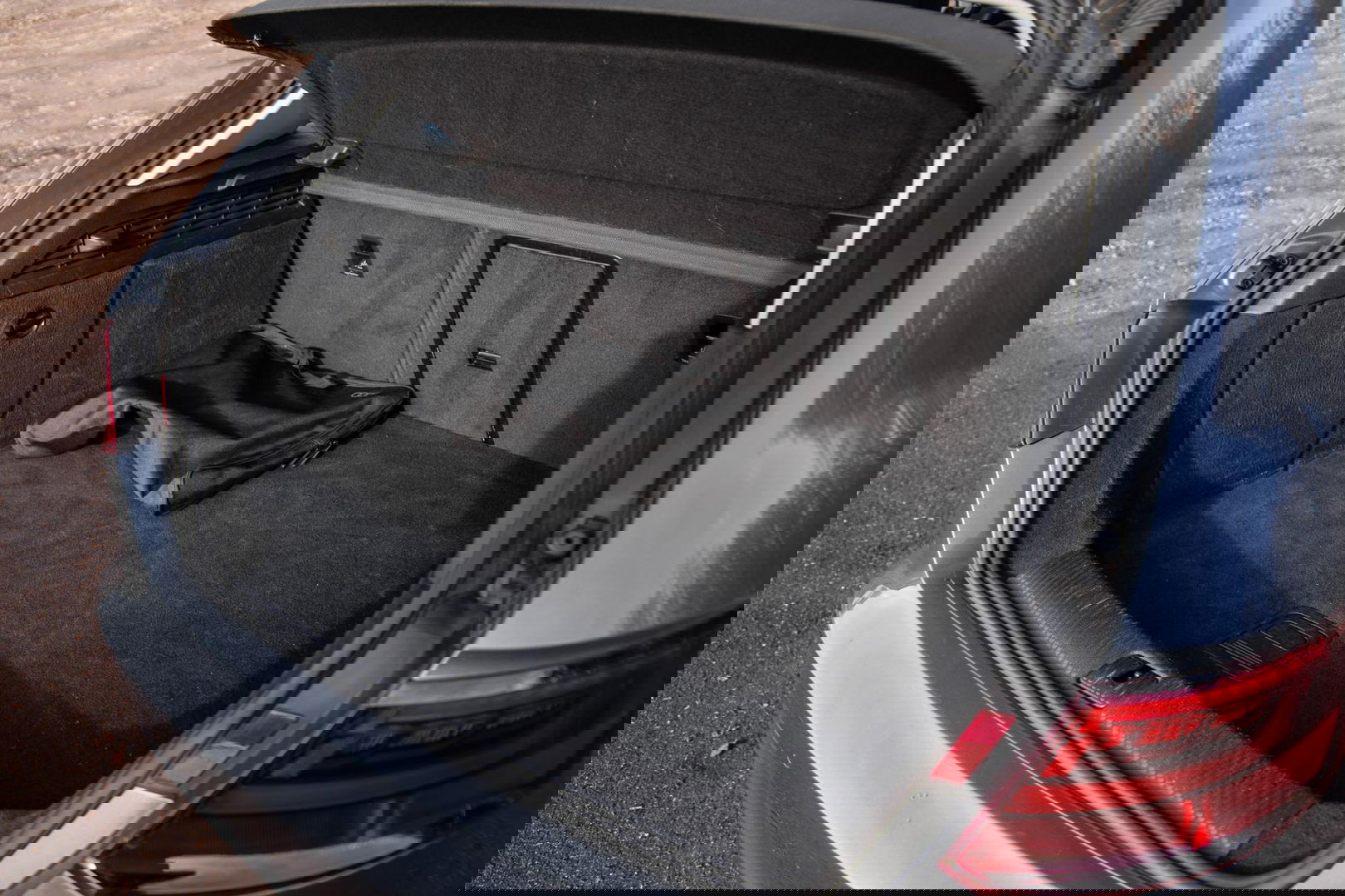 Audi A3 Sportback 1.4 e-tron PHEV Attraction Pro Line plus CARPLAY / CRUISE CONTROLE / STOELVERWARMING / PANORAMA DAK