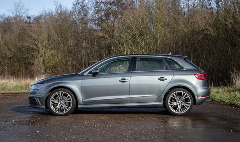 Audi A3 Sportback 1.4 e-tron PHEV Attraction Pro Line plus CARPLAY / CRUISE CONTROLE / STOELVERWARMING / PANORAMA DAK