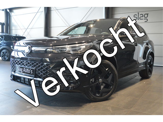 Volkswagen Tiguan - 2.0 TDI 3X R-LINE Black Style navi camera trekhaak 150 pk !!