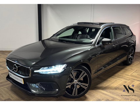 Volvo V60 2.0 T8 Twin Engine AWD Inscription PANO KEYLESS