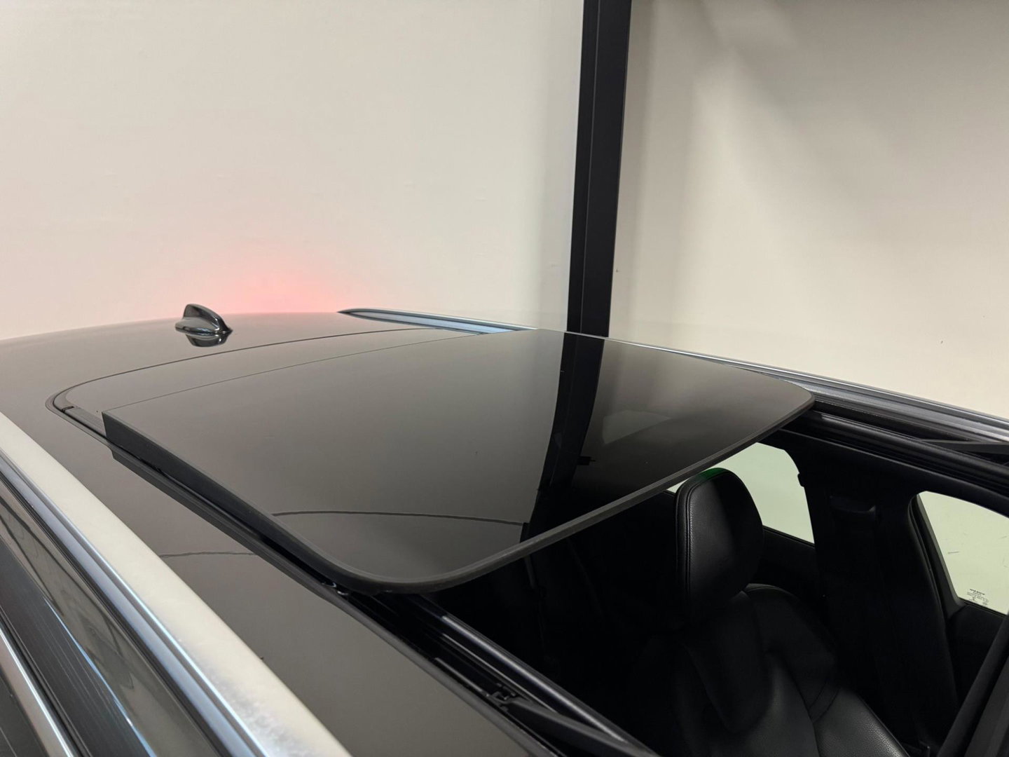 Volvo V60 2.0 T8 Twin Engine AWD Inscription PANO KEYLESS