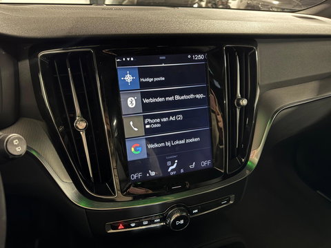 Volvo V60 2.0 T8 Twin Engine AWD Inscription PANO KEYLESS
