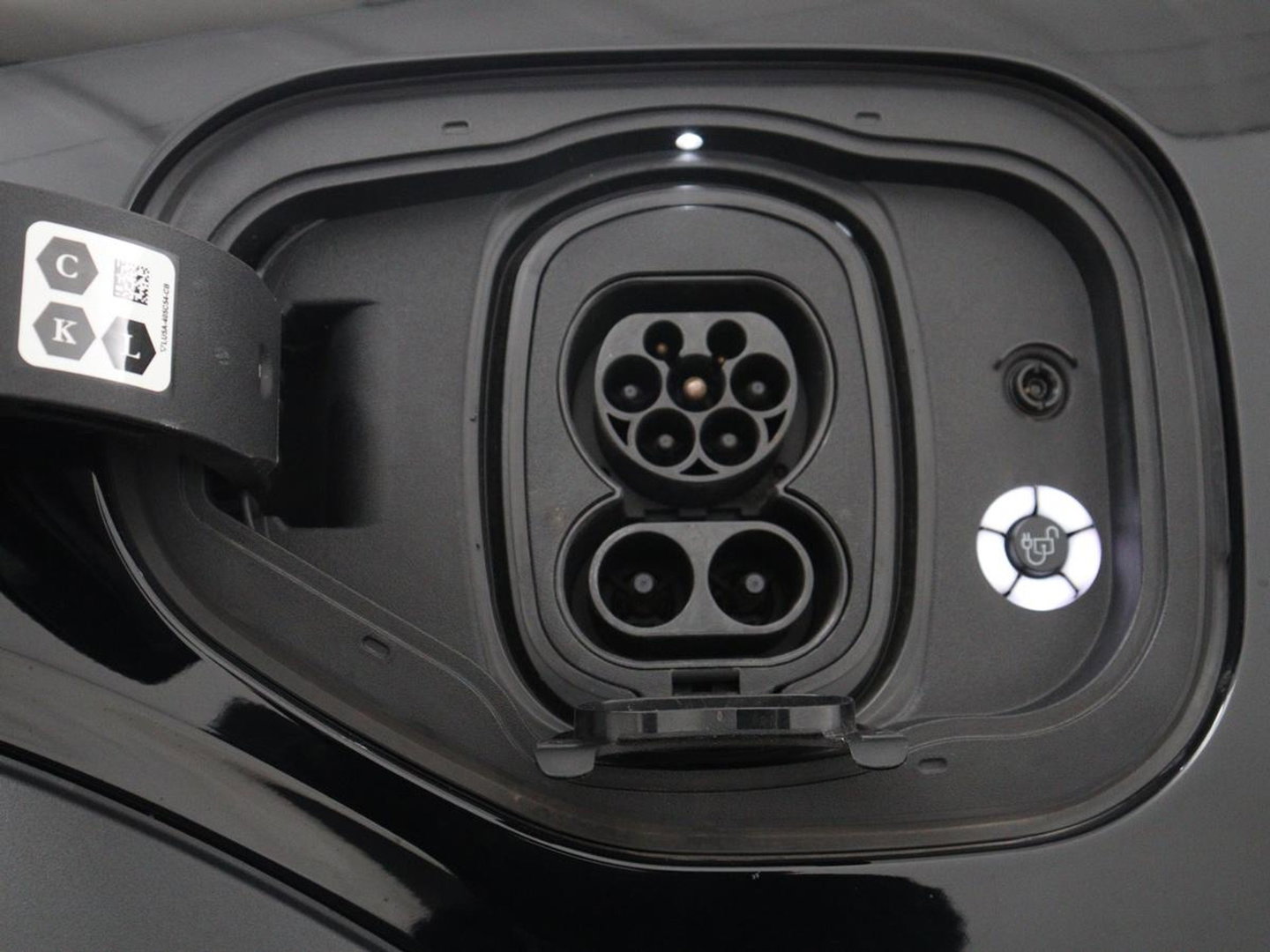 Ford Mustang Mach-E Extended RWD 98 kWh | SOH 92% | Panoramadak | Leder | 360 Camera | Stoelverwarming | B&O Sound | Adaptive cruise | Park Assist | Keyless