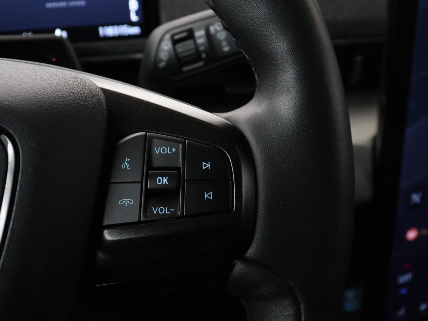 Ford Mustang Mach-E Extended RWD 98 kWh | SOH 92% | Panoramadak | Leder | 360 Camera | Stoelverwarming | B&O Sound | Adaptive cruise | Park Assist | Keyless