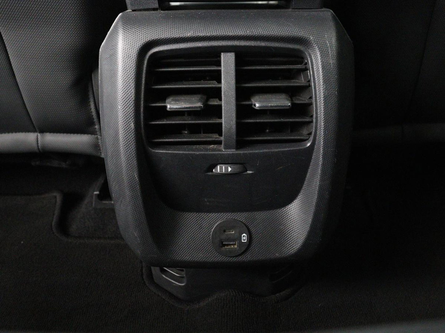 Ford Mustang Mach-E Extended RWD 98 kWh | SOH 92% | Panoramadak | Leder | 360 Camera | Stoelverwarming | B&O Sound | Adaptive cruise | Park Assist | Keyless