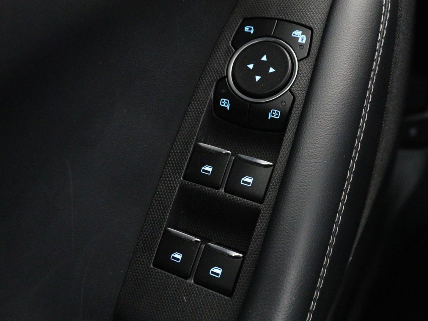 Ford Mustang Mach-E Extended RWD 98 kWh | SOH 92% | Panoramadak | Leder | 360 Camera | Stoelverwarming | B&O Sound | Adaptive cruise | Park Assist | Keyless