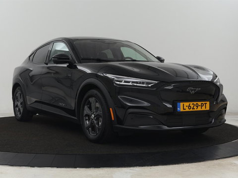 Ford Mustang Mach-E Extended RWD 98 kWh | SOH 92% | Panoramadak | Leder | 360 Camera | Stoelverwarming | B&O Sound | Adaptive cruise | Park Assist | Keyless