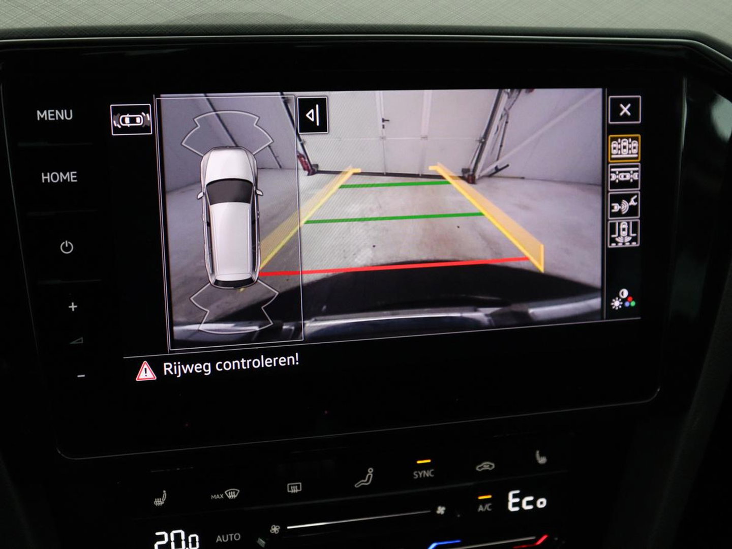 Volkswagen Passat 1.4 TSI PHEV GTE | Stoelverwarming | Virtual Cockpit | Camera | Adaptive cruise | Carplay | Massage | Matrix LED | Navigatie | Side Assist | Achterbankverwarming | Plug In