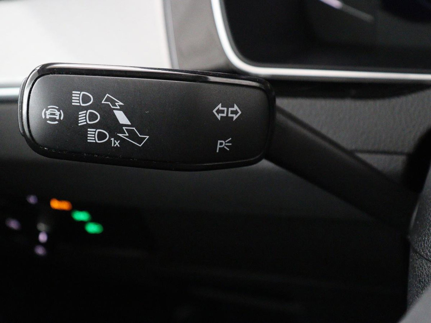 Volkswagen Passat 1.4 TSI PHEV GTE | Stoelverwarming | Virtual Cockpit | Camera | Adaptive cruise | Carplay | Massage | Matrix LED | Navigatie | Side Assist | Achterbankverwarming | Plug In