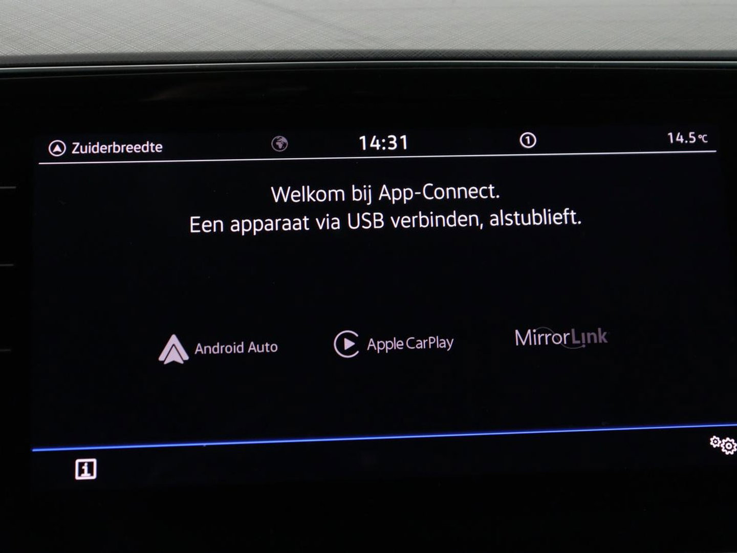Volkswagen Passat 1.4 TSI PHEV GTE | Stoelverwarming | Virtual Cockpit | Camera | Adaptive cruise | Carplay | Massage | Matrix LED | Navigatie | Side Assist | Achterbankverwarming | Plug In