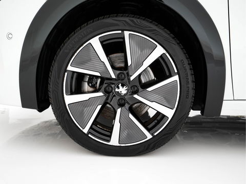 Peugeot e-208 EV GT Pack 50 kWh (3-Fase-11kW) {SOH-86%} (INCL-BTW) *HEATPUMP | PANO | FULL-LED | DIGI-COCKPIT | BLINDSPOT | CAMERA | LEATHER-ALCANTARA | AMBIENTLIGHT | NAVI-FULLMAP | LANE-ASSIST | KEYLESS | DAB | CCS-FASTLOADER | HEATED-SPORTSEATS