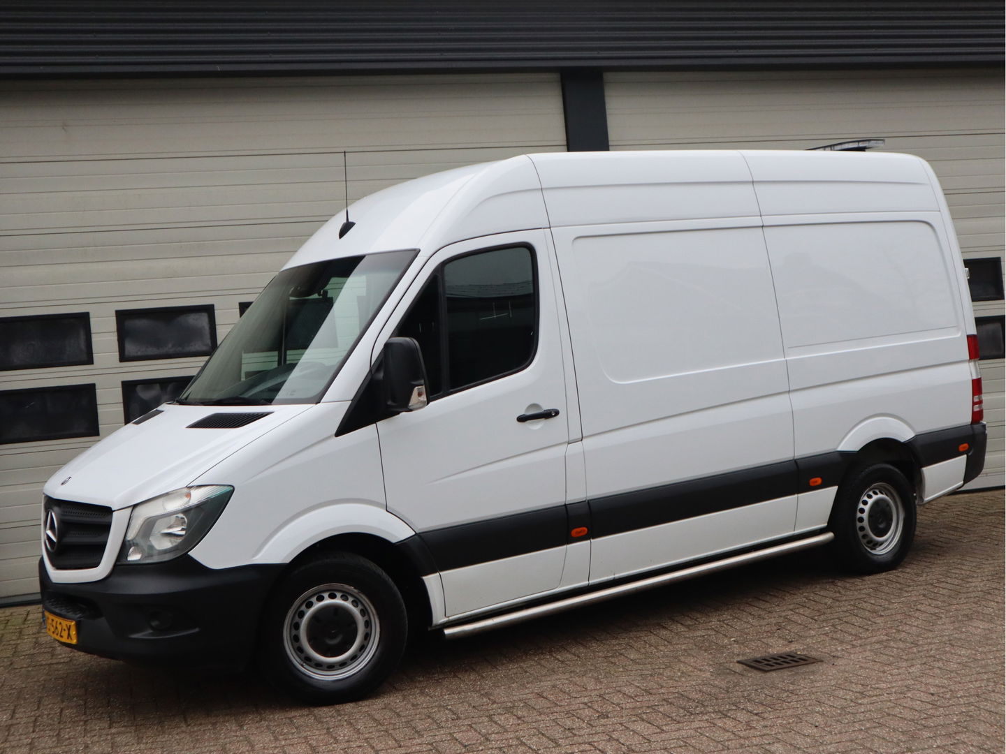 Mercedes-Benz Sprinter 310 CDI Euro 6 L2H2 - Trekhaak - BOTT Inrichting - Airco - Camera