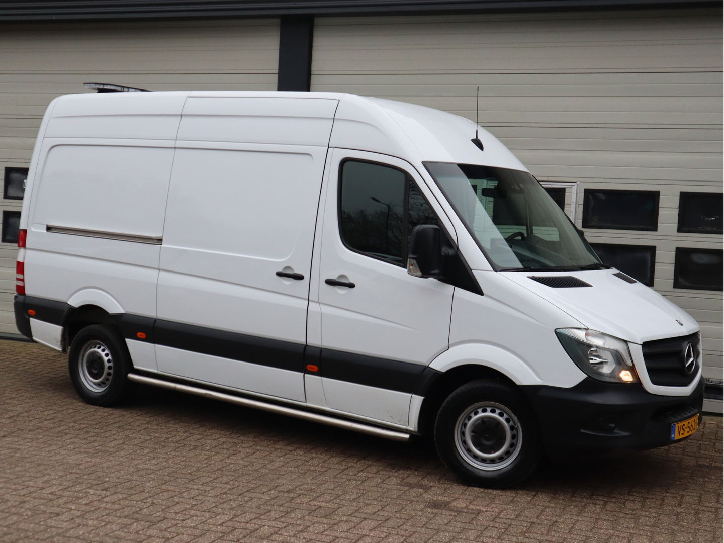 Mercedes-Benz Sprinter 310 CDI Euro 6 L2H2 - Trekhaak - BOTT Inrichting - Airco - Camera
