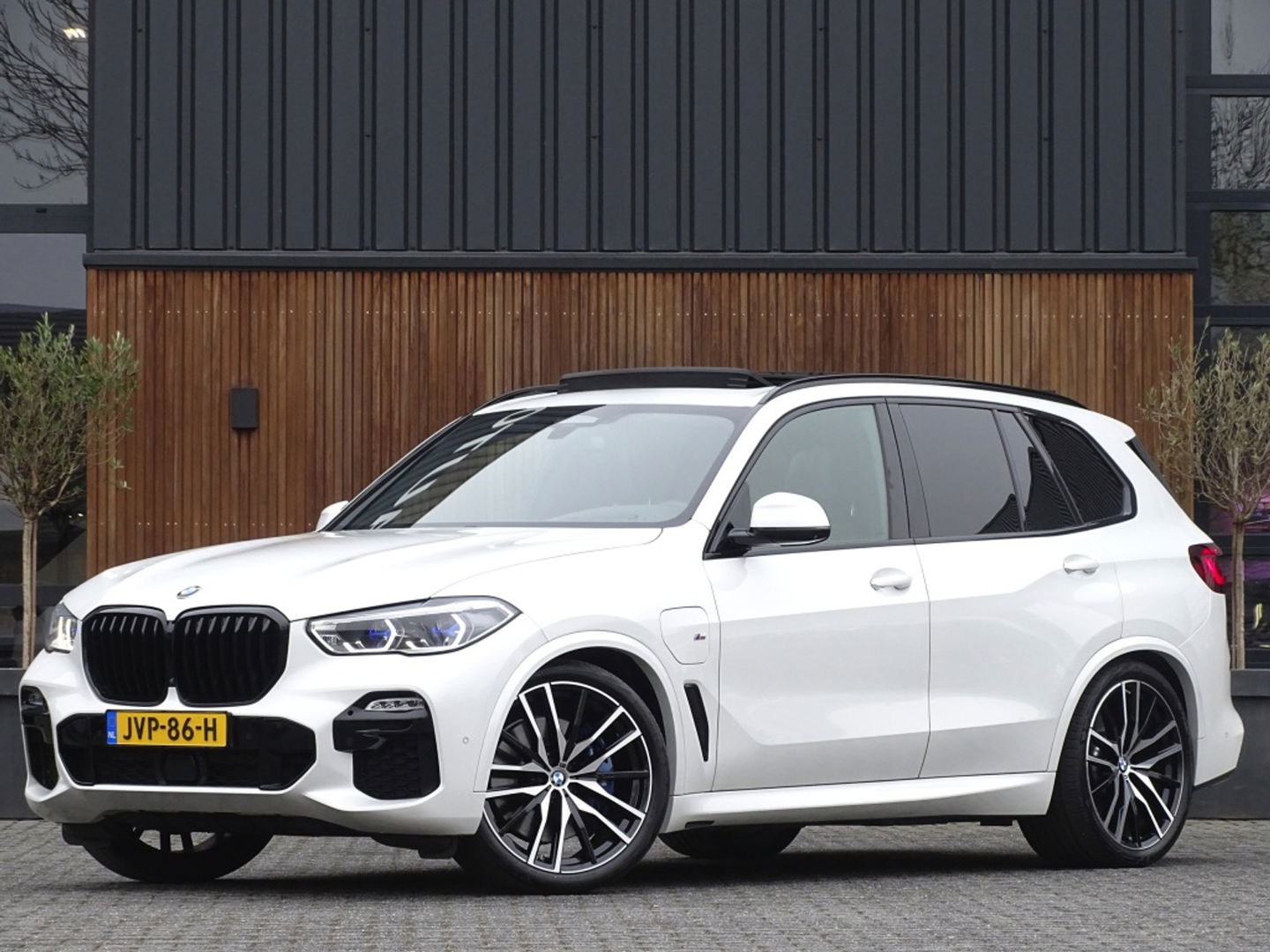 BMW X5 45e 394PK X-drive / M-sport / 22" / Harman Kardon / Laser