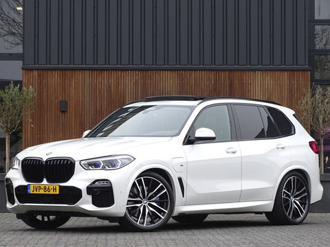 BMW X5 45e 394PK X-drive / M-sport / 22" / Harman Kardon / Laser