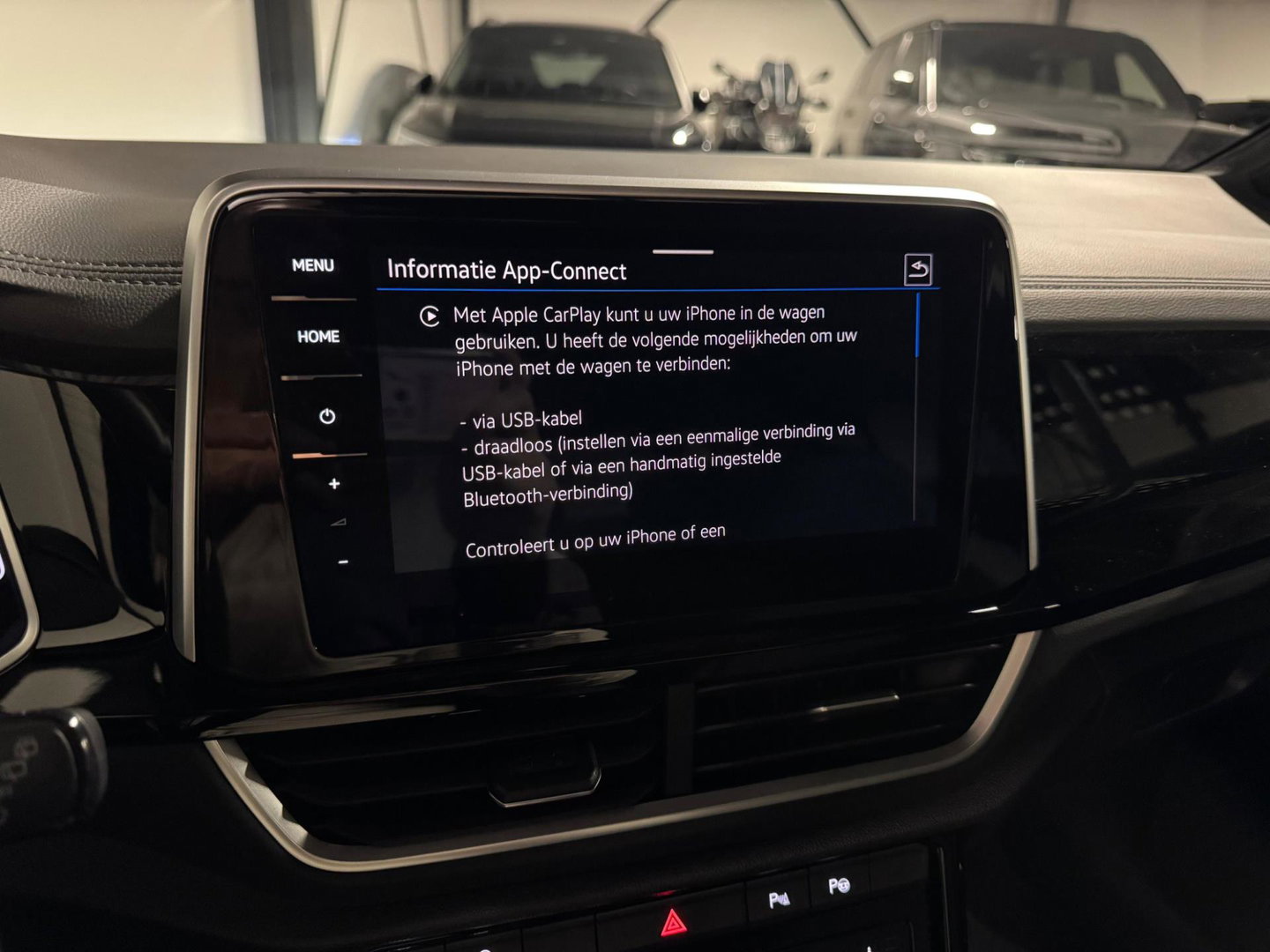 Volkswagen T-Roc 1.5 TSI R-Line PANO KEYLESS CAM