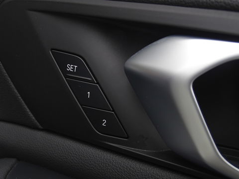 BMW X5 45e 394PK X-drive / M-sport / 22" / Harman Kardon / Laser