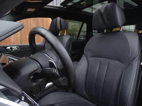 BMW X5 45e 394PK X-drive / M-sport / 22" / Harman Kardon / Laser