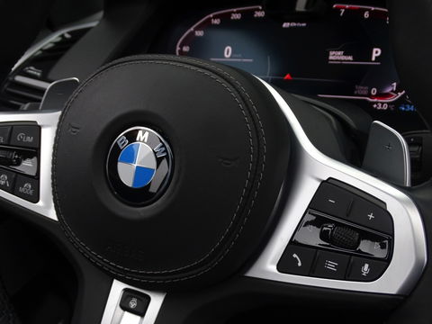 BMW X5 45e 394PK X-drive / M-sport / 22" / Harman Kardon / Laser