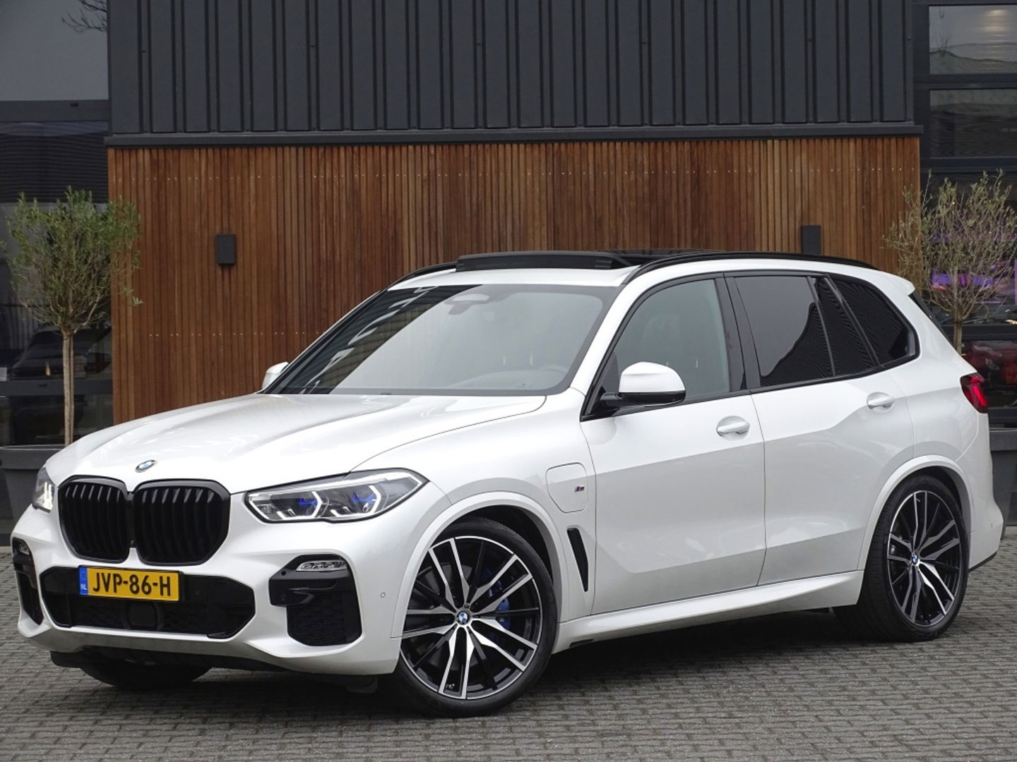 BMW X5 45e 394PK X-drive / M-sport / 22" / Harman Kardon / Laser