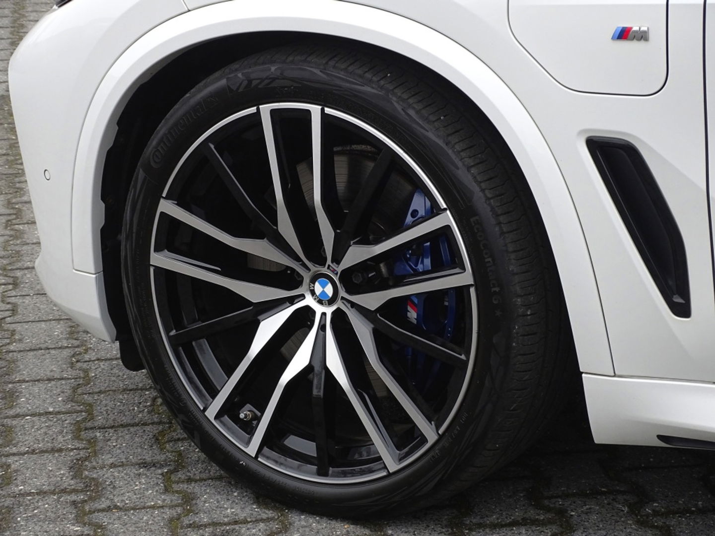 BMW X5 45e 394PK X-drive / M-sport / 22" / Harman Kardon / Laser